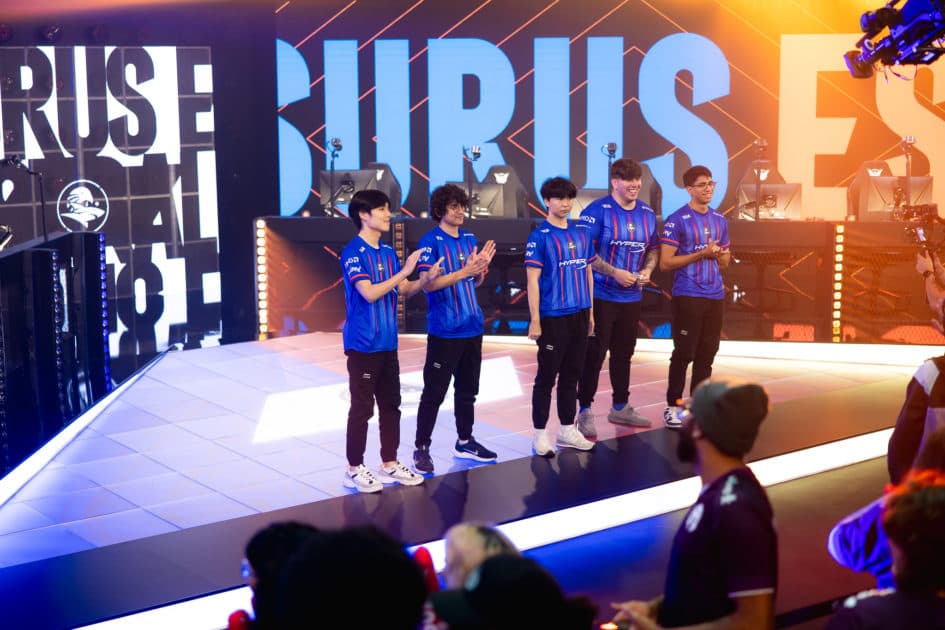 Foto da equipe da Isurus Estral.
